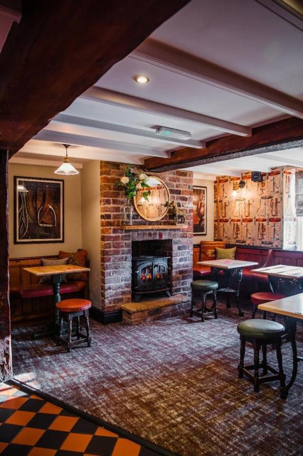 The Black Horse Inn Гейнсборо Экстерьер фото
